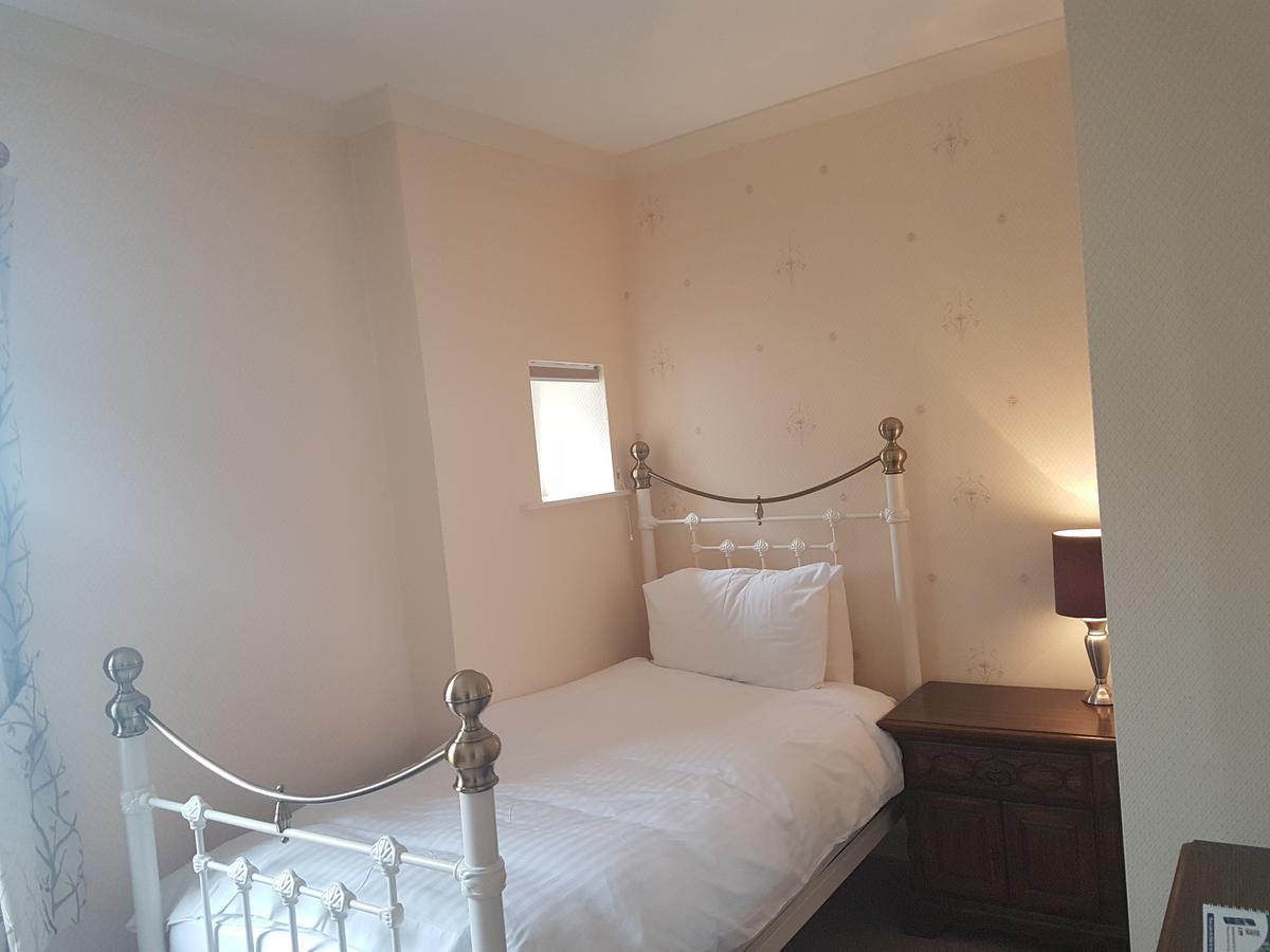 Kirk Yetholm Plough Hotel מראה חיצוני תמונה