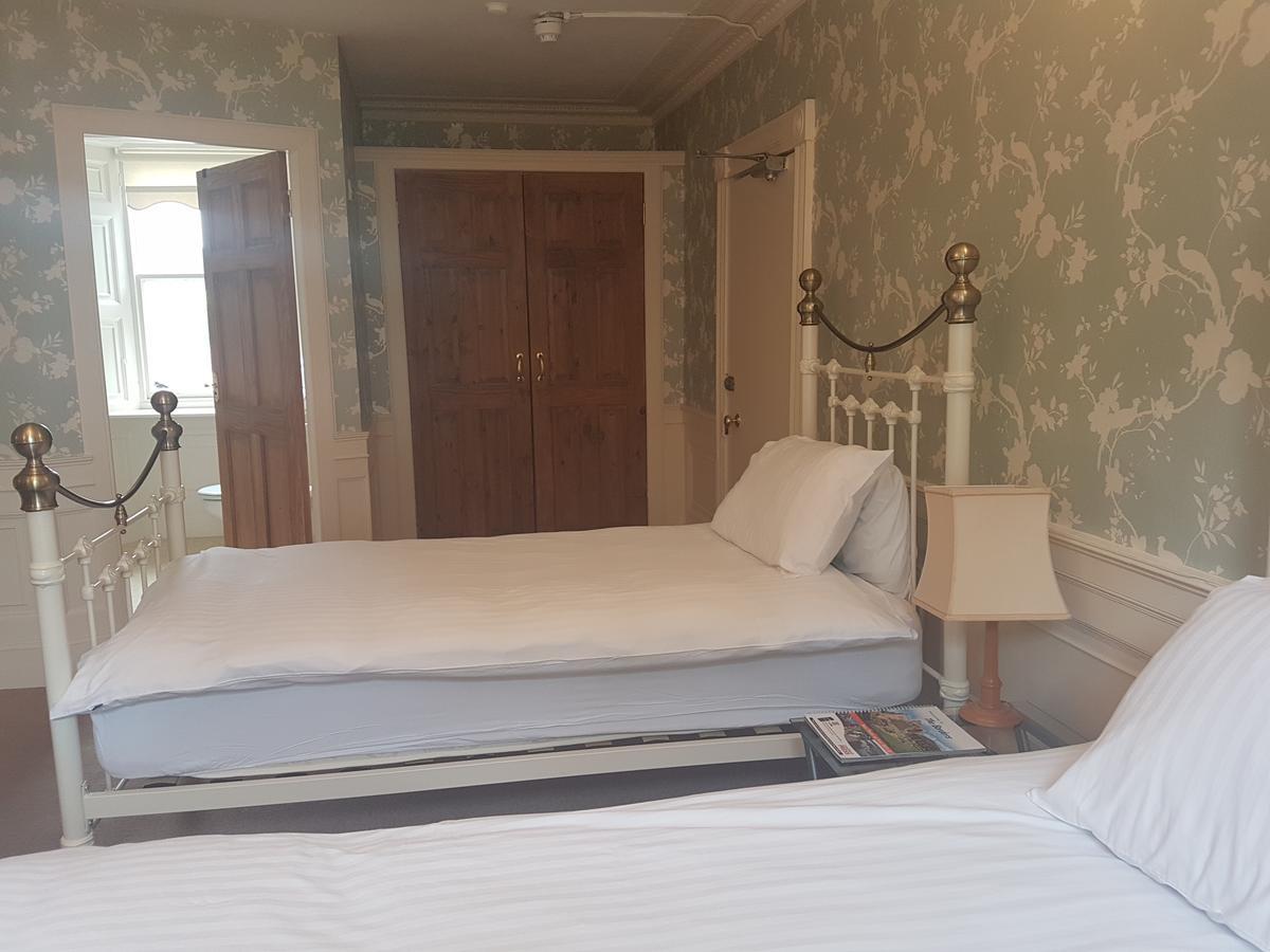 Kirk Yetholm Plough Hotel מראה חיצוני תמונה