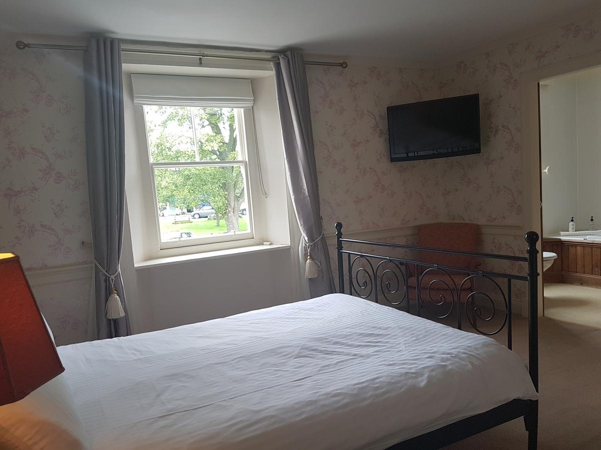 Kirk Yetholm Plough Hotel מראה חיצוני תמונה